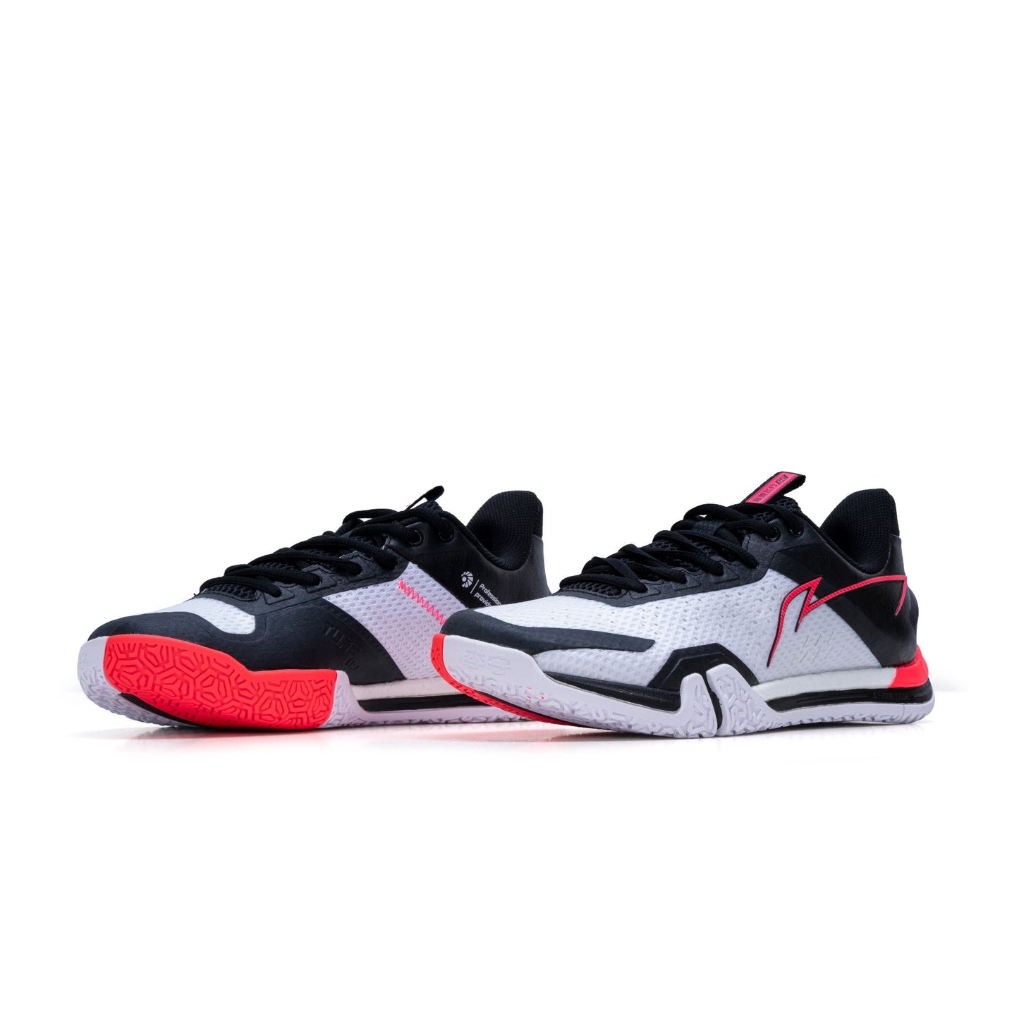 Saga SE-White/Black-9 UK