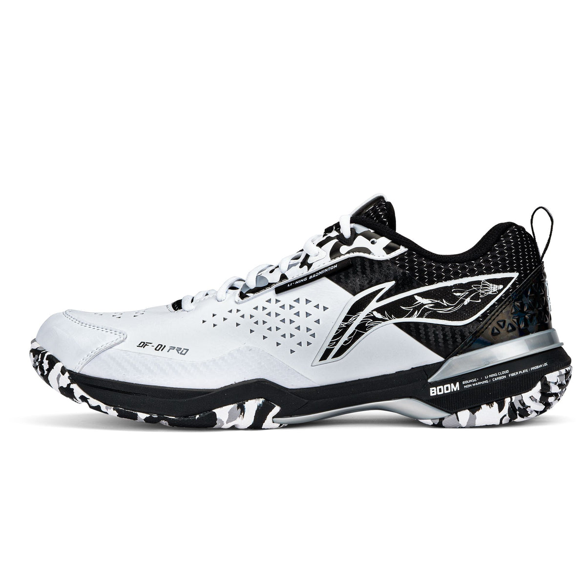 Blade Pro (Standard White/Black sleet)
