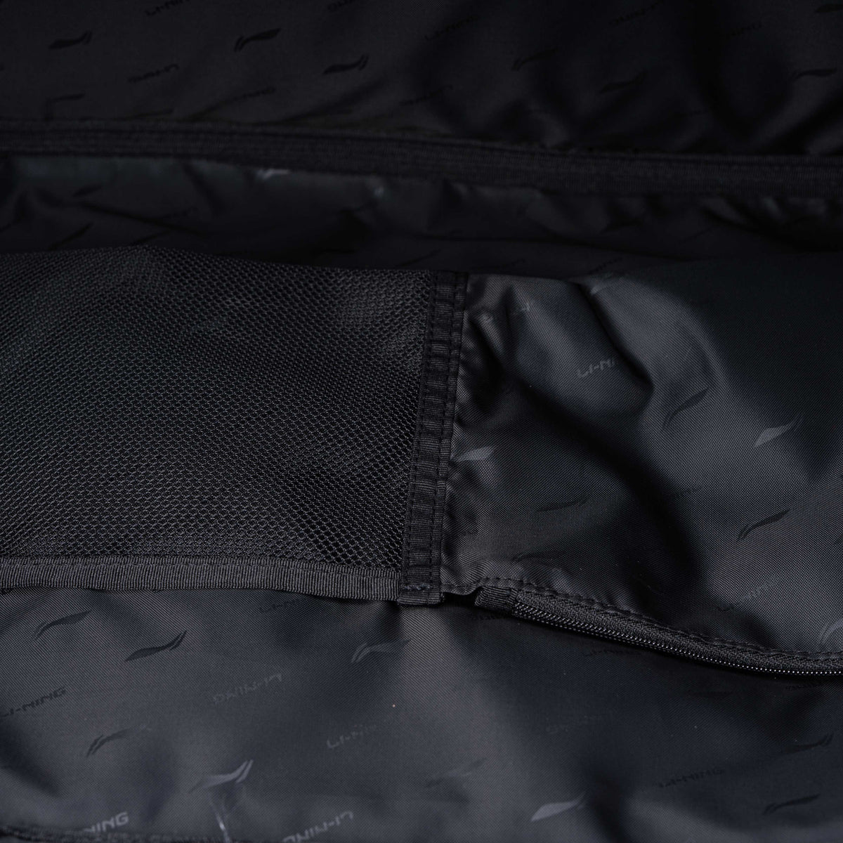 Stealth Kitbags (Black/White Grey)